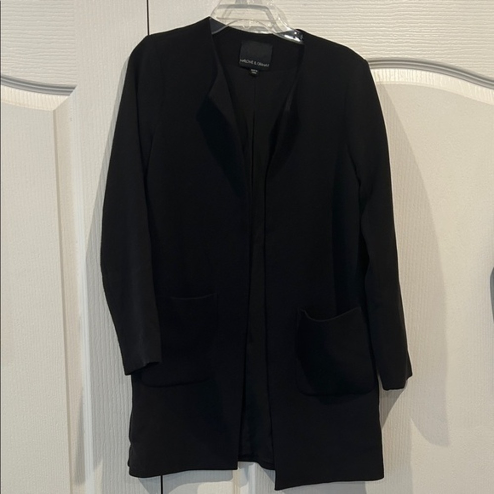 Harlowe & Graham Black Open-Front Blazer